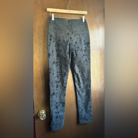 NWT Evolution sz1 black with velvet floral details and sm side slit on bottom - Picture 3 of 9